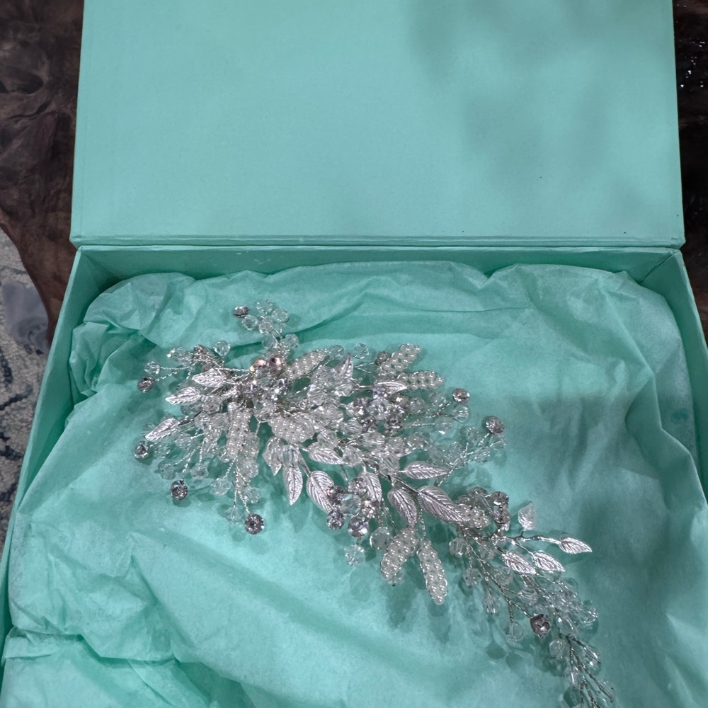 Bridal Silver Crystal Leaf Hair Vine